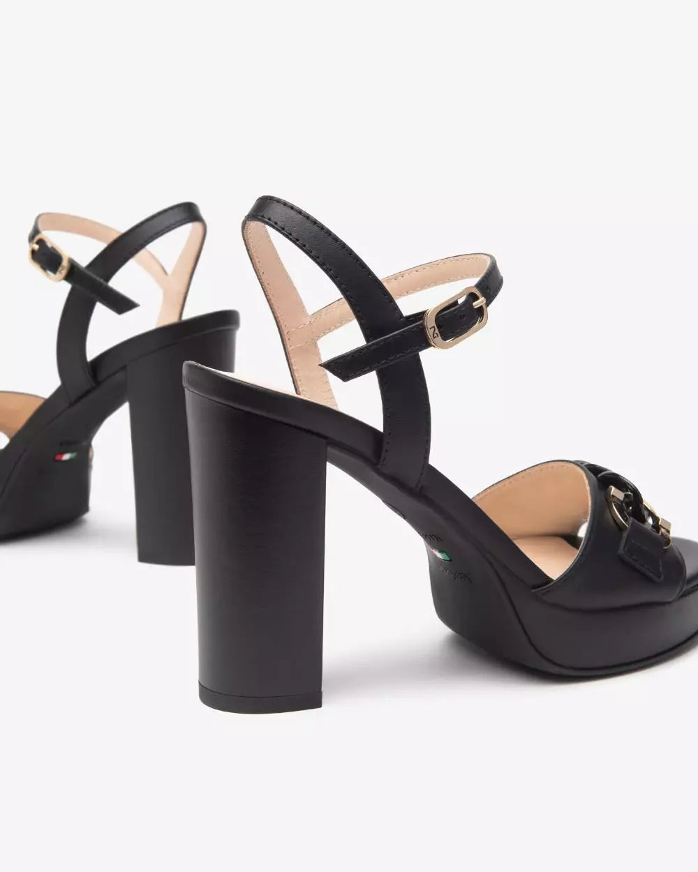 NeroGiardini Sandali Donna in Pelle E513350D 110 nero
