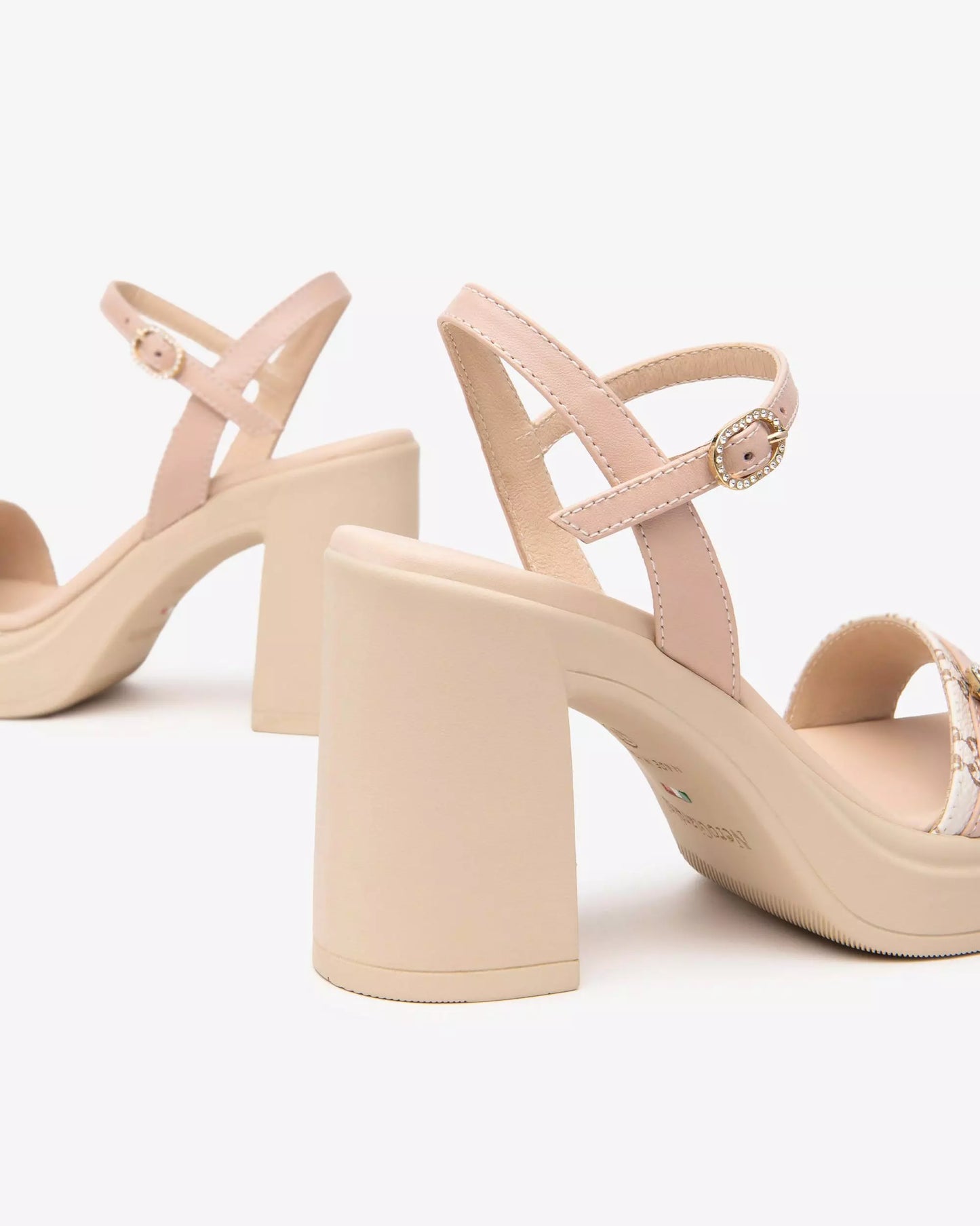 NeroGiardini Sandali Donna in Pelle e Materiale Tecnico E513664D 412 Beige