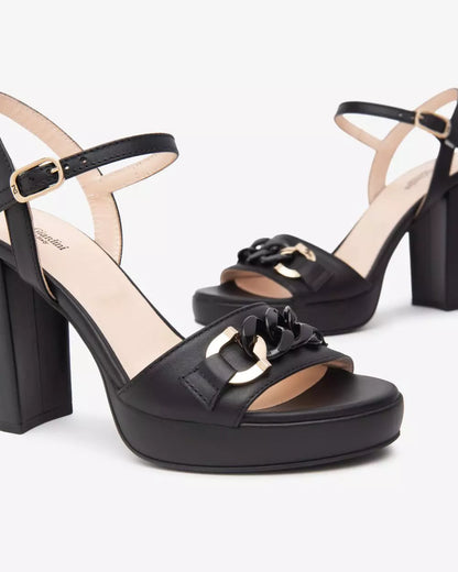 NeroGiardini Sandali Donna in Pelle E513350D 110 nero
